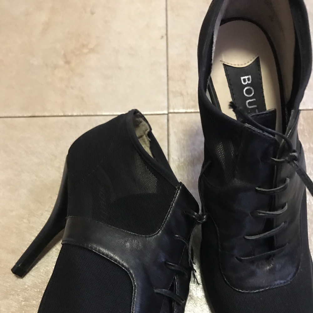 Boutiques brand woman’s high heels